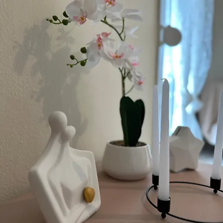 Cozy Urban Aura Ασπροβάλτα