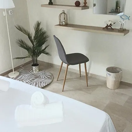 Cozy Urban Aura Διαμέρισμα
